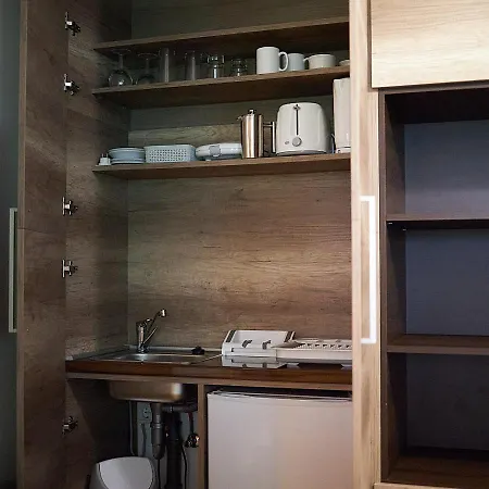 Klaudia Vendeghaz 3*