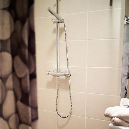 Klaudia Vendeghaz 3*